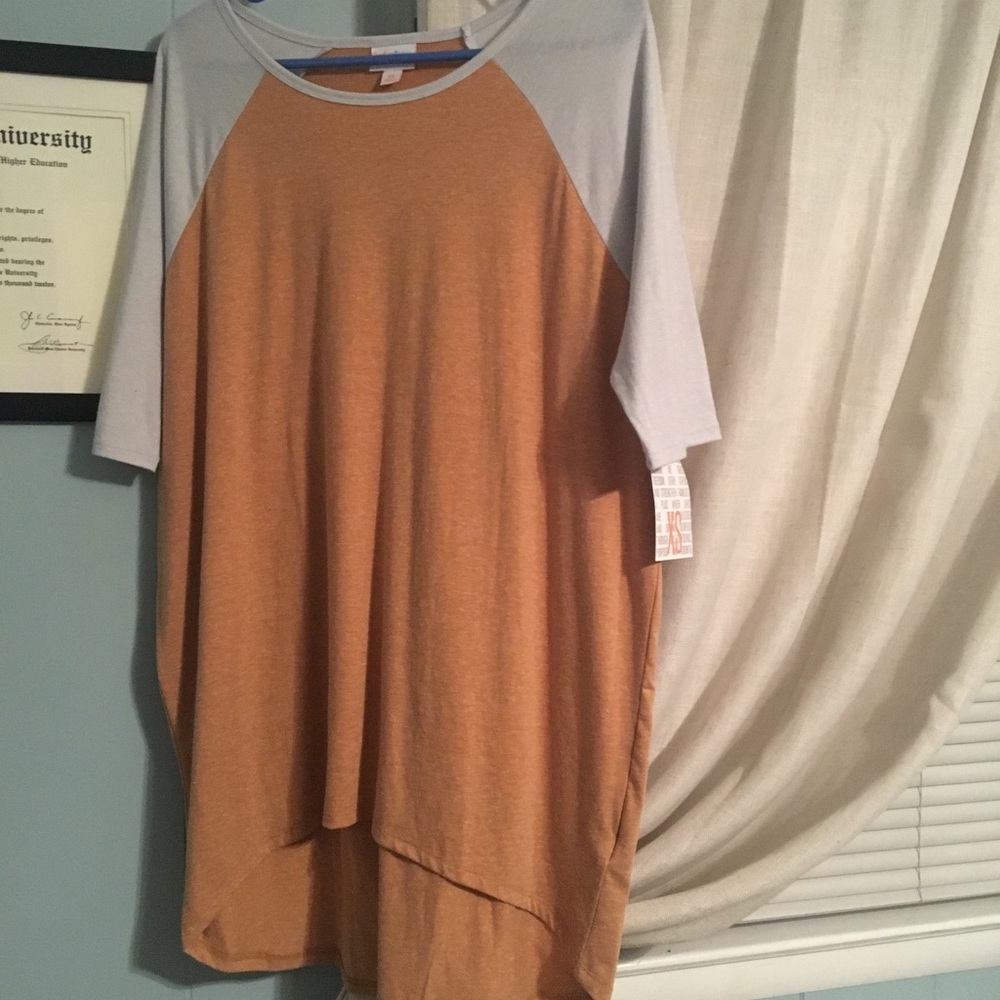 Xs Irma LulaRoe brand new with tags